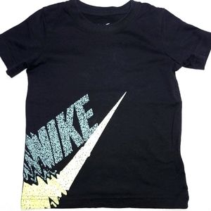 Boys' NIKE tee